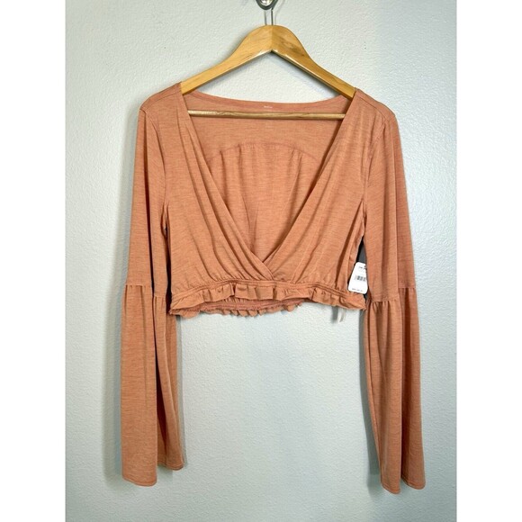 NWT Free People Brushed Apricot Bell Sleeve Crop Top Women's Sz M Boho‎ Feather - Picture 5 of 14